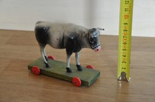 altes Bauernhof-Spielzeug, vor